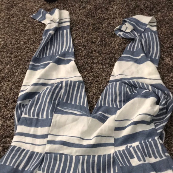 Blue/White Romper (L) - Picture 2 of 4